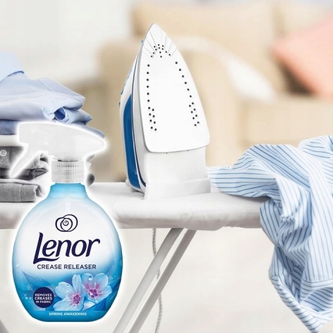 LENOR Crease releaser Żelazko w sprayu Spring awakening 500ml LENOR Crease releaser Żelazko w sprayu Spring awakening 500ml